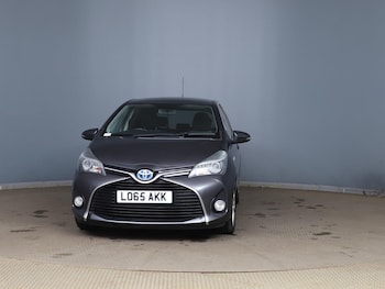 Used Toyota Yaris 2015 for sale - 78481650: Photo