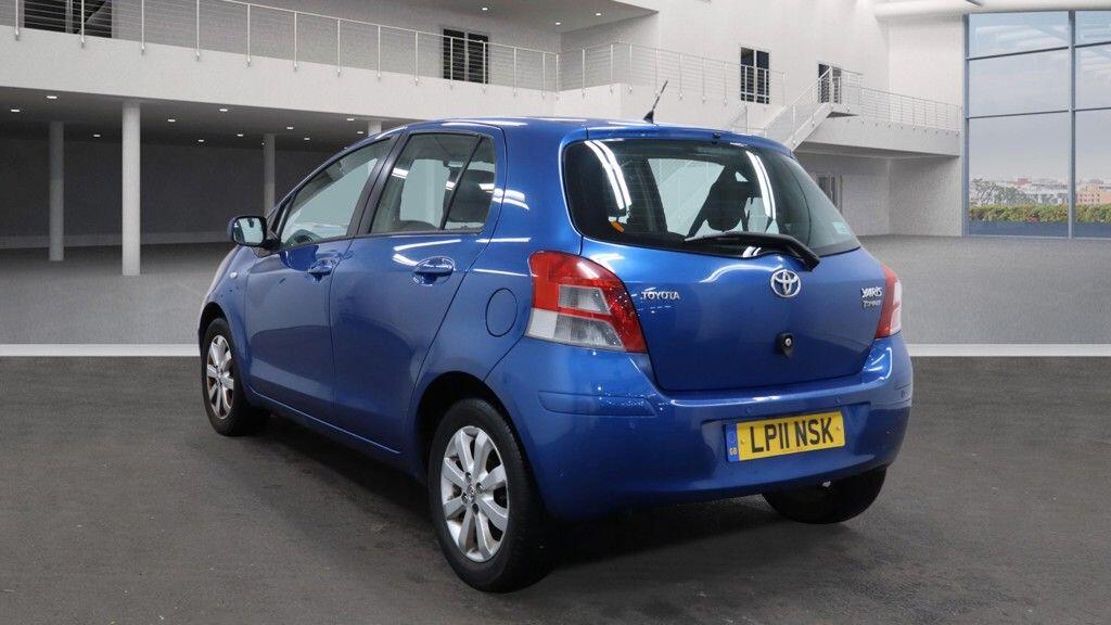 Used Toyota Yaris 2011 for sale - 77401245: Photo 3