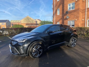 Used Toyota C-HR 2022 for sale - 77009915: Photo