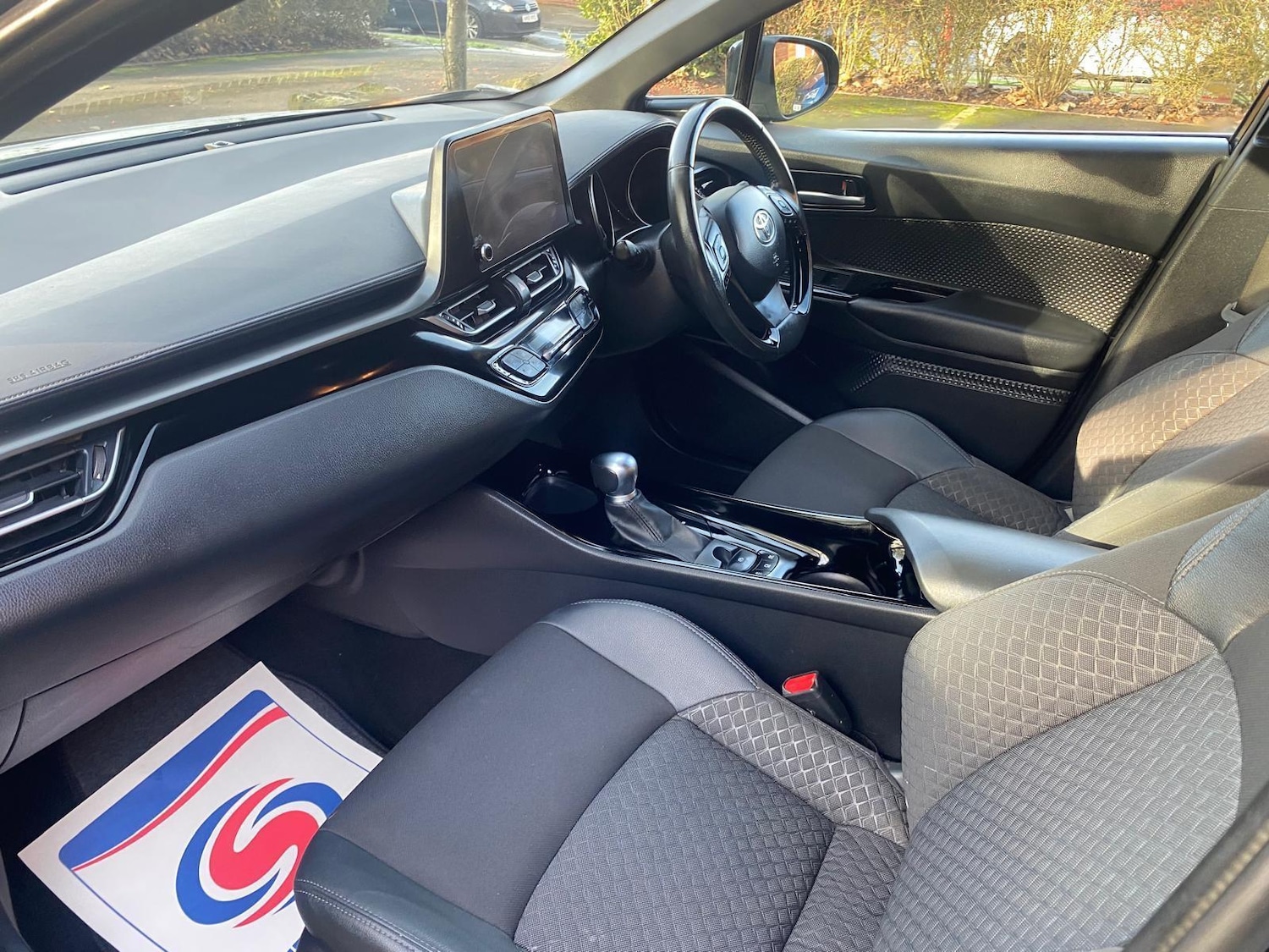 Used Toyota C-HR 2022 for sale - 77009915: Photo 9