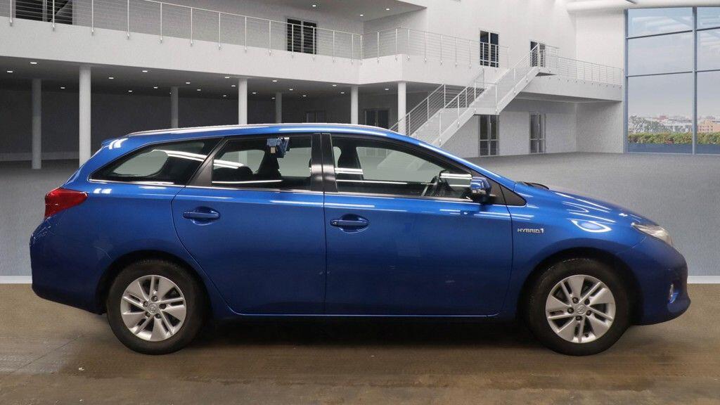 Used Toyota Auris 2014 for sale - 77031029: Photo 11
