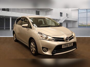 Used Toyota Verso 2015 for sale - 75687368: Photo
