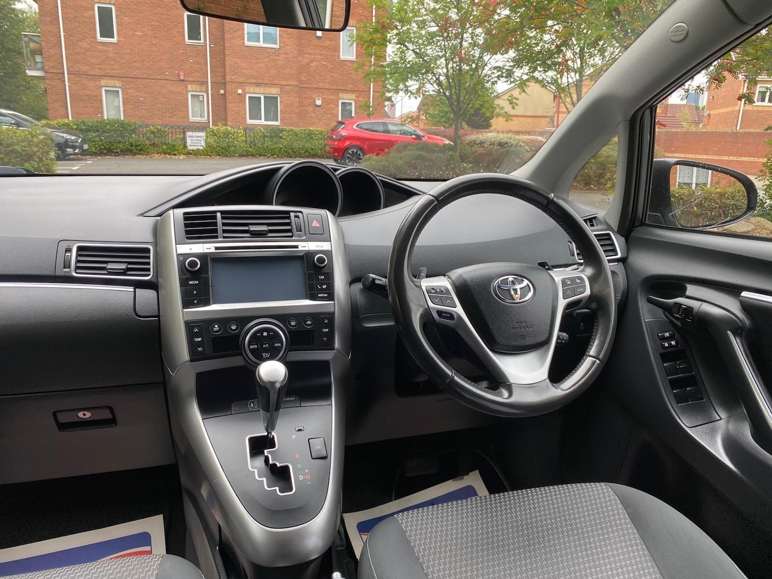 Used Toyota Verso 2014 for sale - 75780964: Photo 13