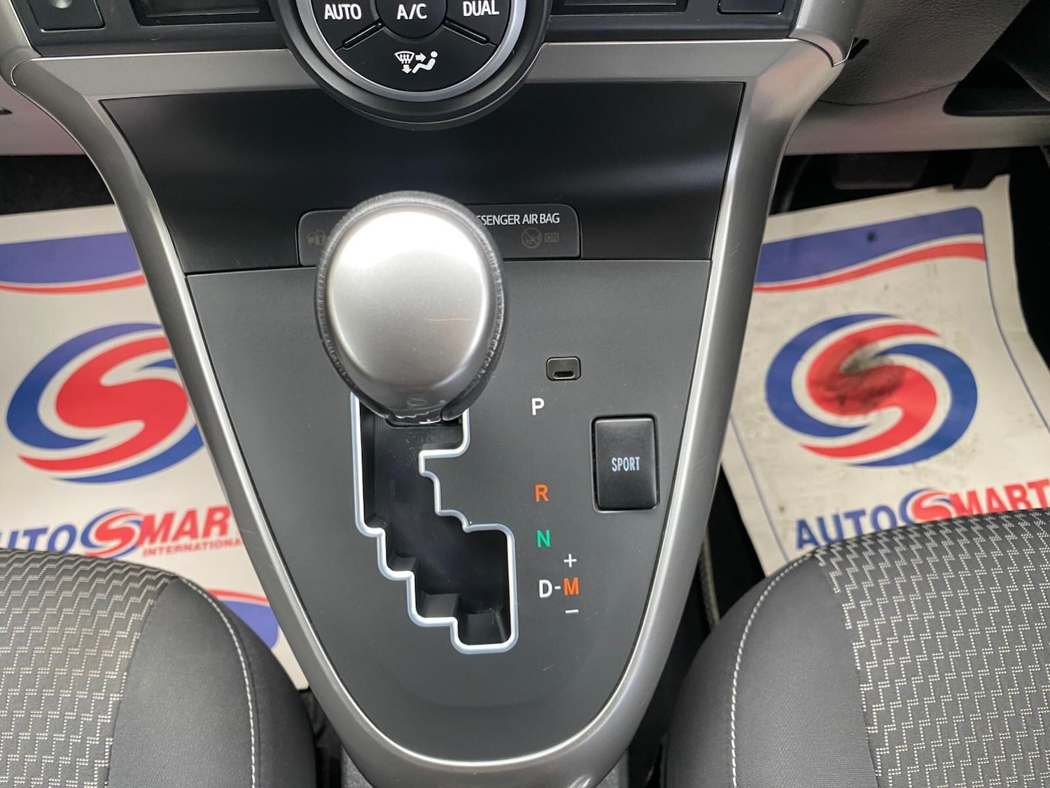 Used Toyota Verso 2014 for sale - 75780964: Photo 24