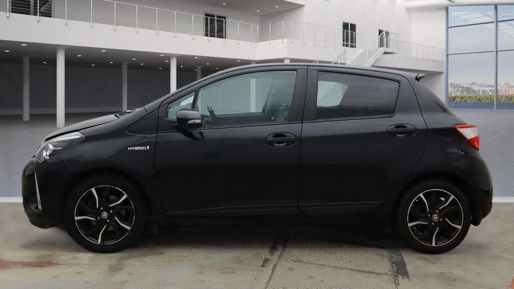 Used Toyota Yaris 2018 for sale - 77633815: Photo 12