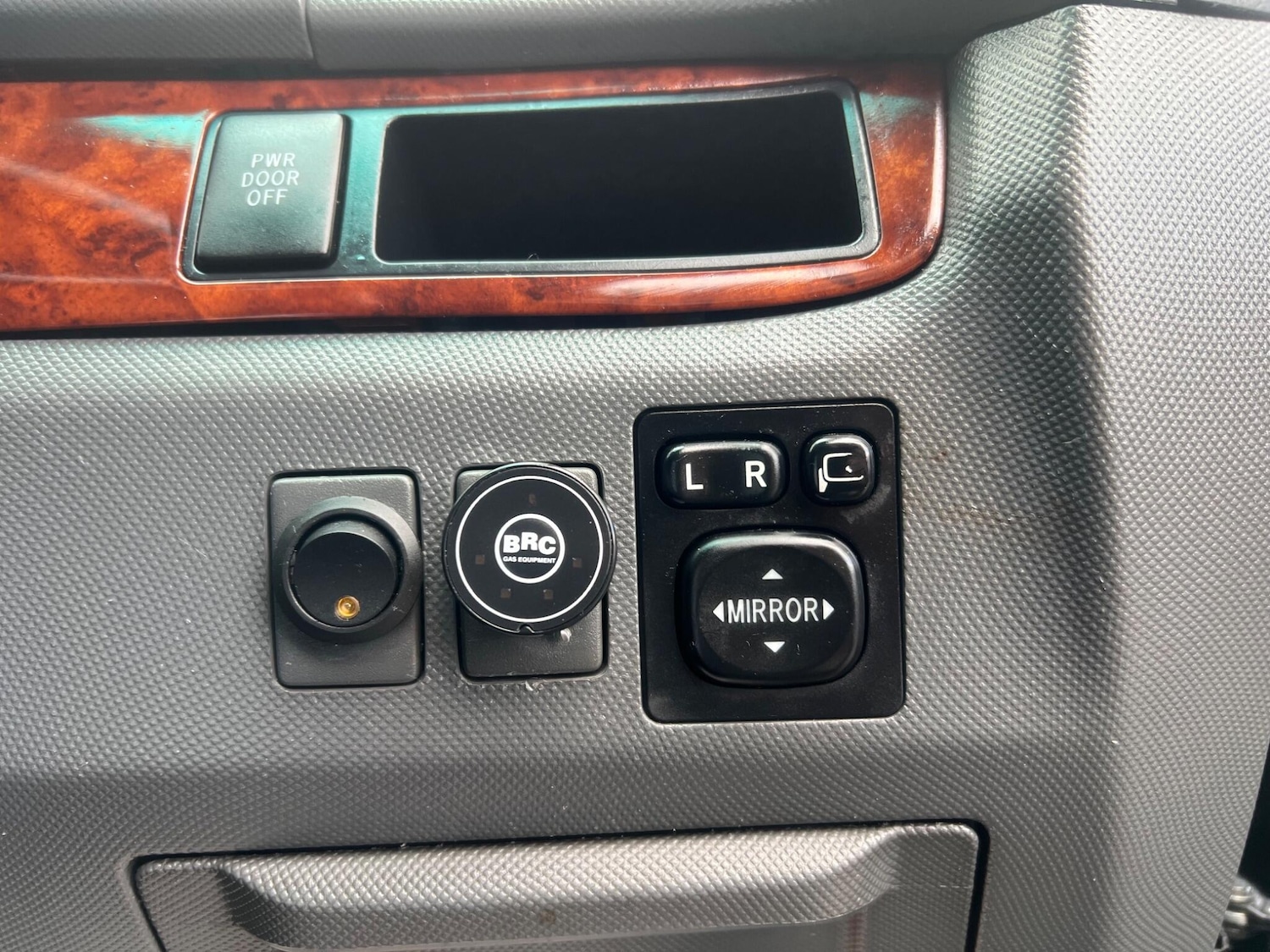 Used Toyota Estima 2023 for sale - 78172230: Photo 15