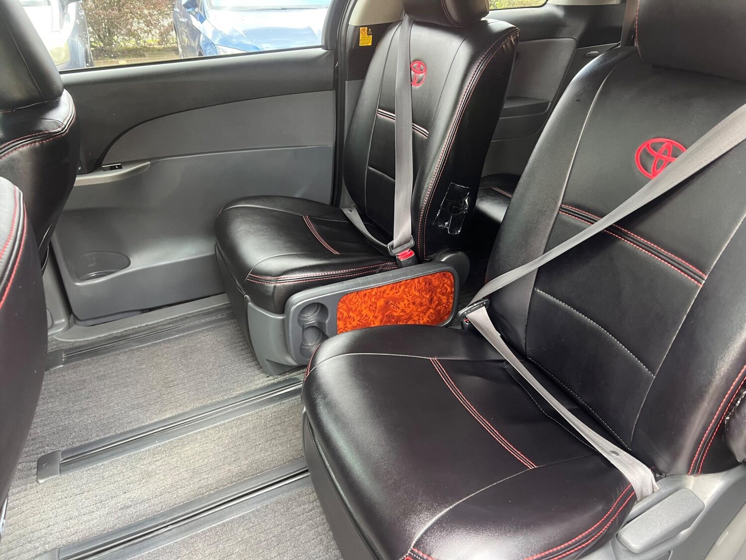 Used Toyota Estima 2023 for sale - 78172230: Photo 26