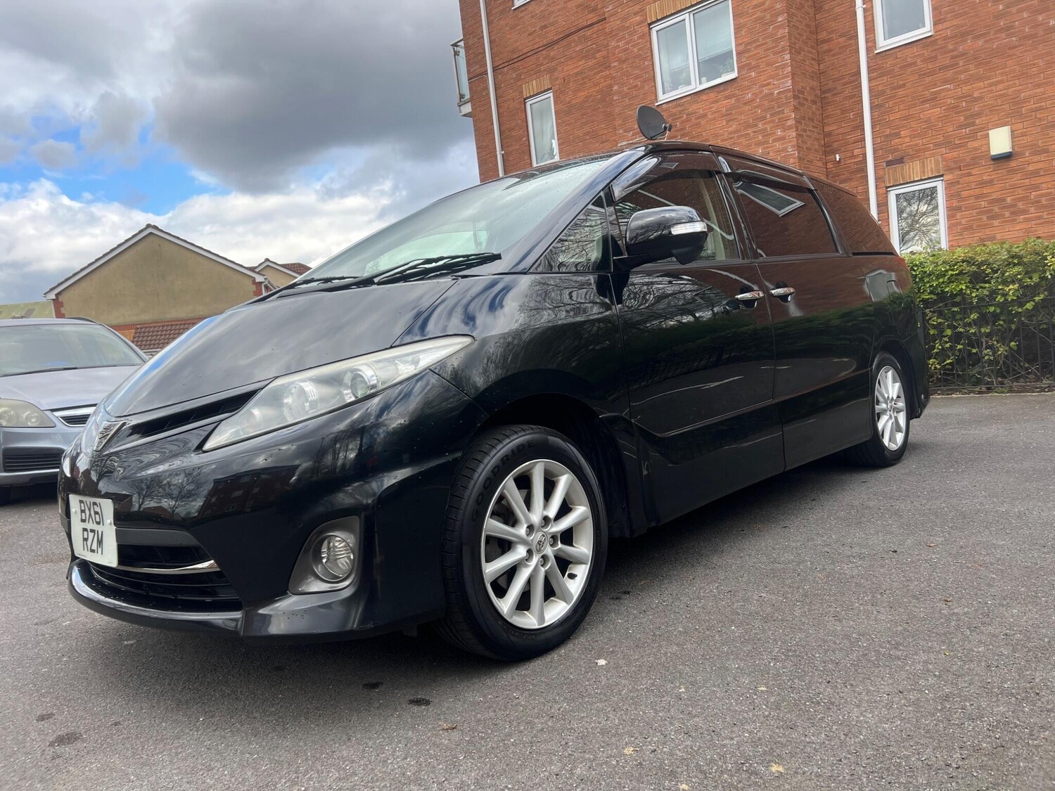 Used Toyota Estima 2023 for sale - 78172230: Photo 37