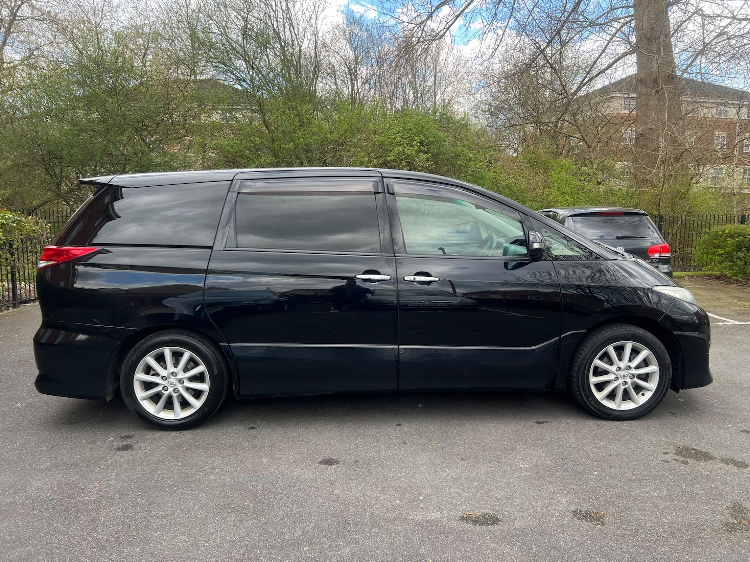 Used Toyota Estima 2023 for sale - 78172230: Photo 7