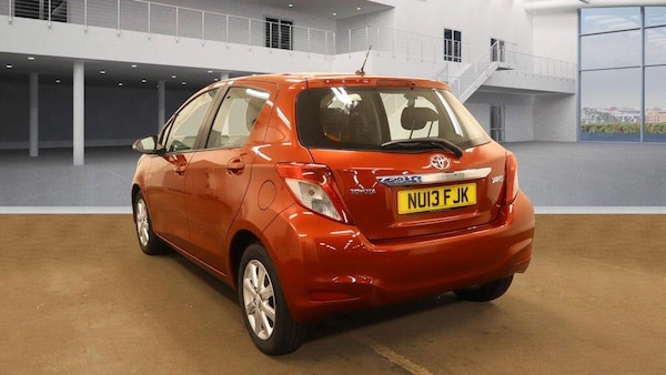 Used Toyota Yaris 2013 for sale - 76239842: Photo 3