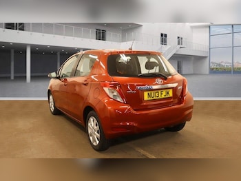 Used Toyota Yaris 2013 for sale - 76239842: Photo 3