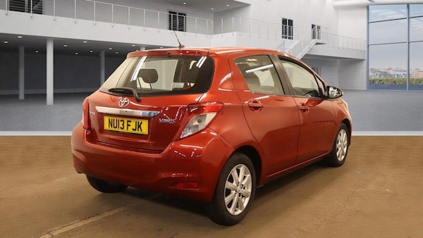 Used Toyota Yaris 2013 for sale - 76239842: Photo 4