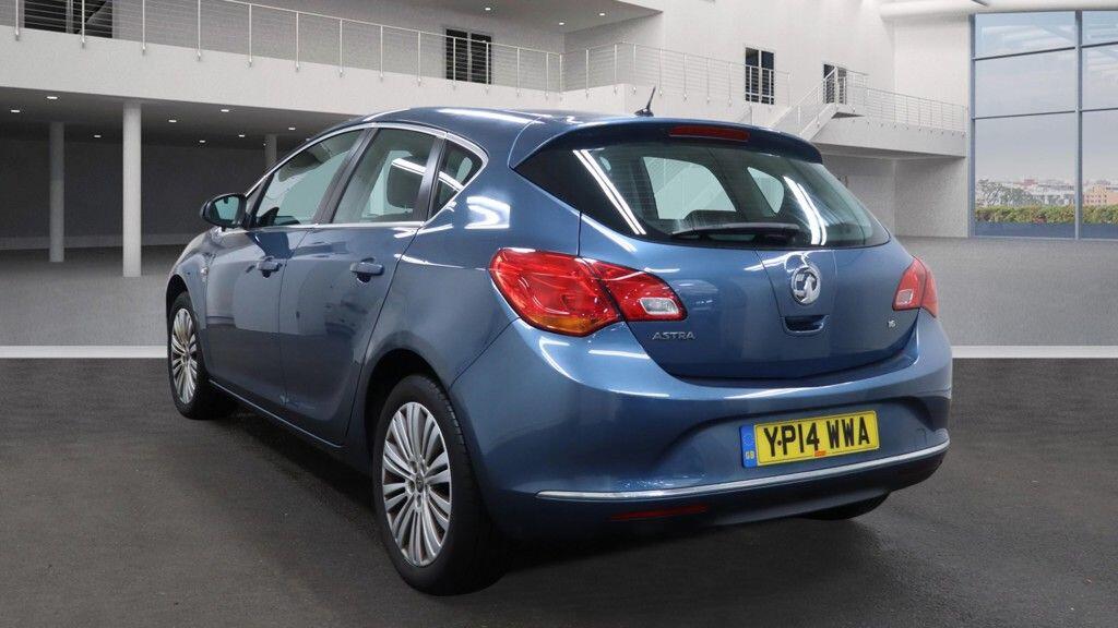 Used Vauxhall Astra 2014 for sale - 77685209: Photo 3
