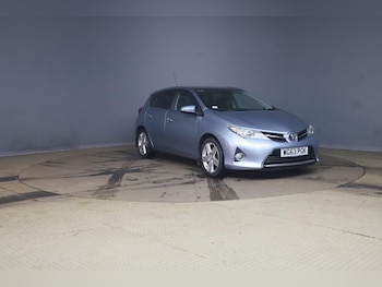 Used Toyota Auris 2013 for sale - 77685181: Photo