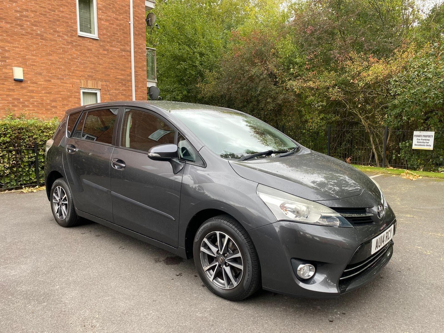 Used Toyota Verso 2014 for sale - 77401218: Photo 1