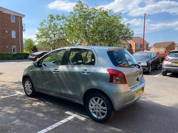 Used Toyota Yaris 2008 for sale - 76060645: Photo
