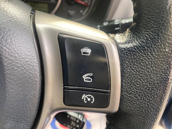 Used Toyota Yaris 2017 for sale - 75740994: Photo 21