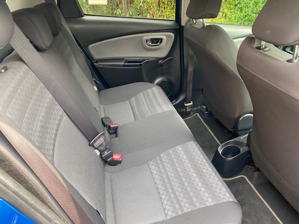 Used Toyota Yaris 2017 for sale - 75740994: Photo 25