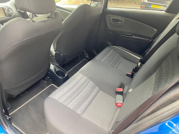 Used Toyota Yaris 2017 for sale - 75740994: Photo 26