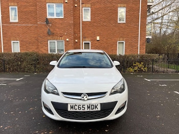 Used Vauxhall Astra 2015 for sale - 77097364: Photo