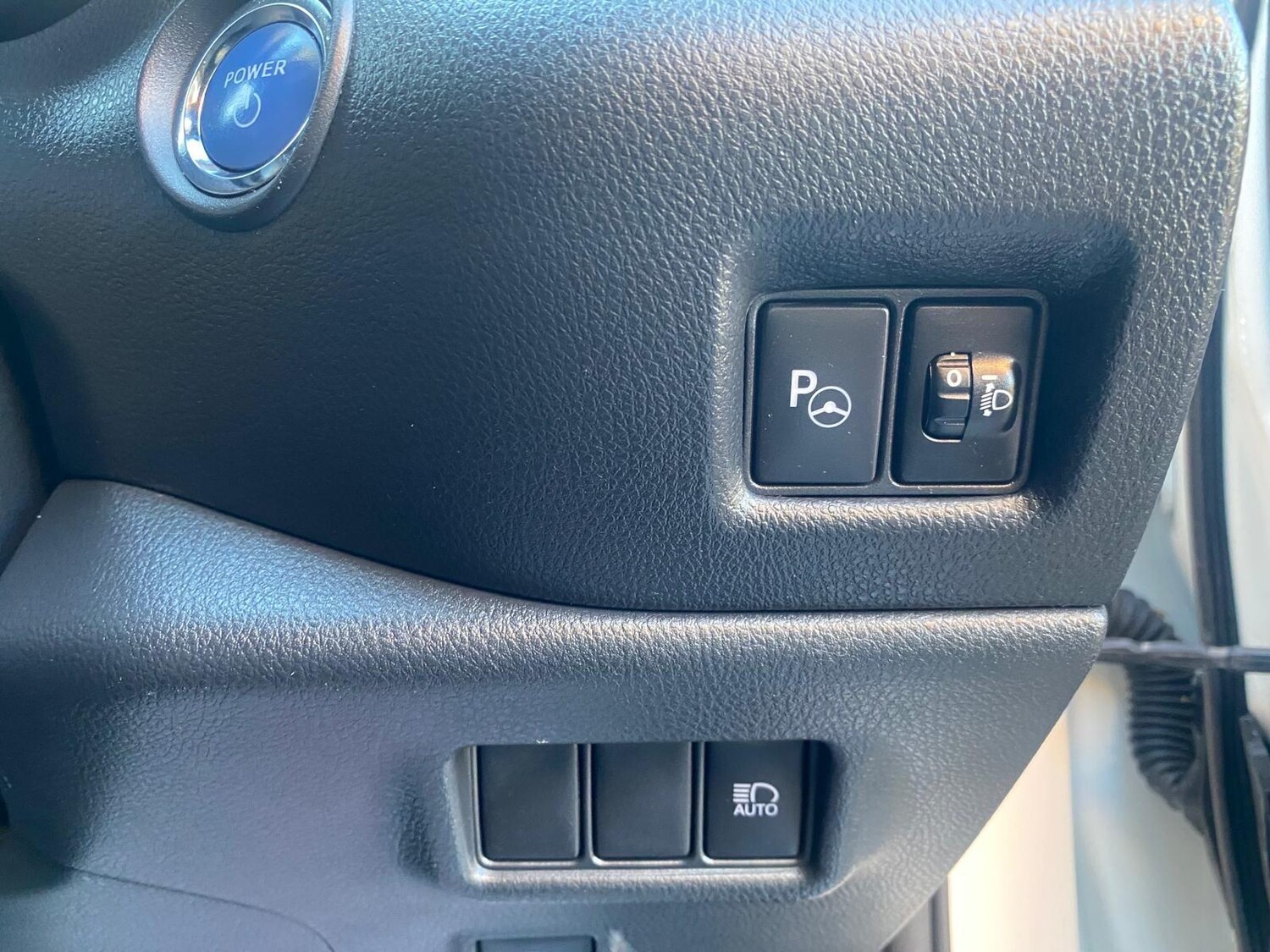 Used Toyota C-HR 2021 for sale - 77685210: Photo 27