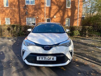 Used Toyota C-HR 2021 for sale - 77685210: Photo