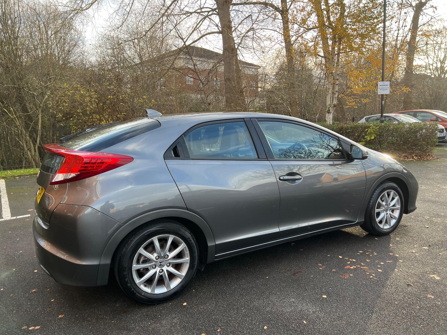 Used Honda Civic 2013 for sale - 77031012: Photo 6