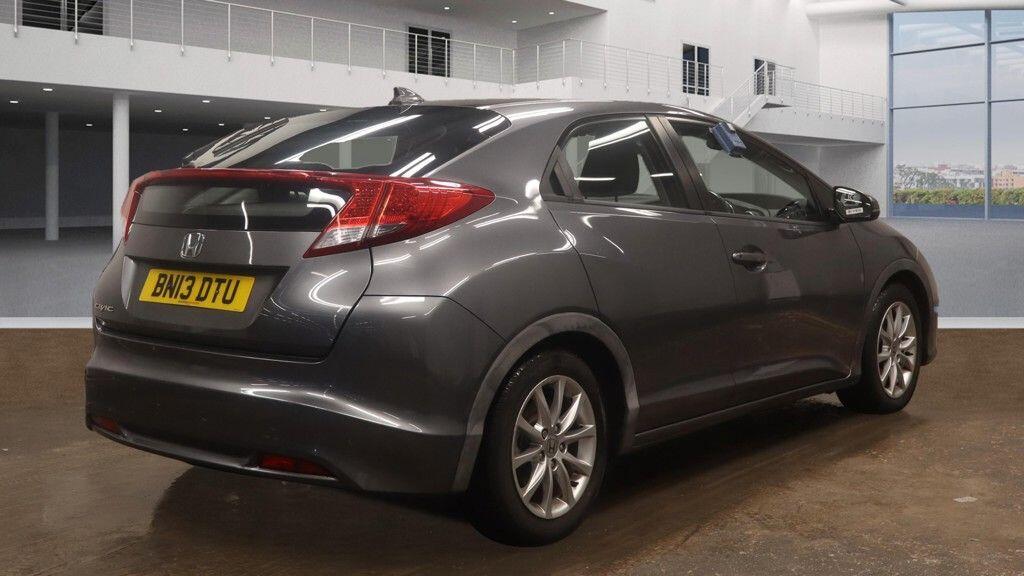 Used Honda Civic 2013 for sale - 76801368: Photo 5