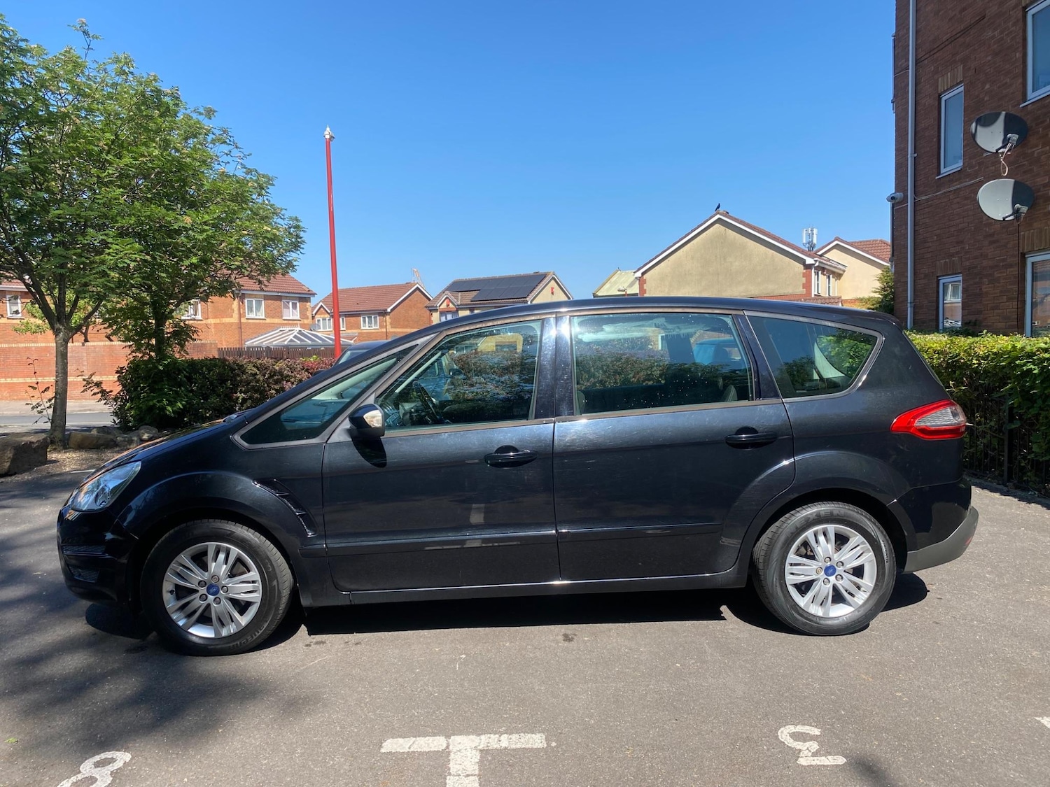 Used Ford S-Max 2013 for sale - 77285926: Photo 8