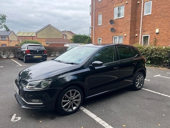 Used Volkswagen Polo 2015 for sale - 77031014: Photo