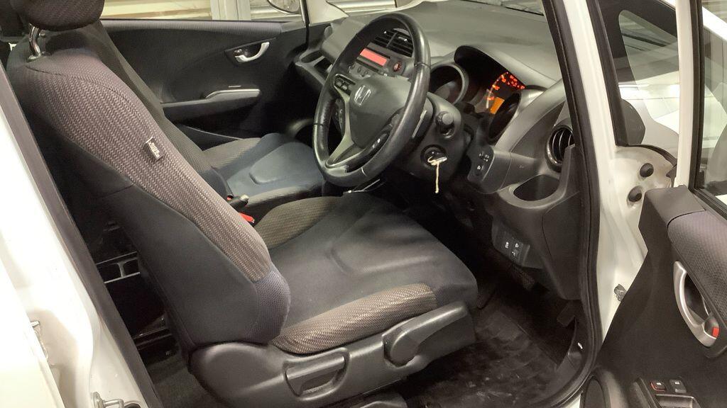 Used Honda Jazz 2013 for sale - 77559317: Photo 14