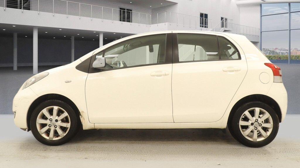 Used Toyota Yaris 2011 for sale - 77524169: Photo 12