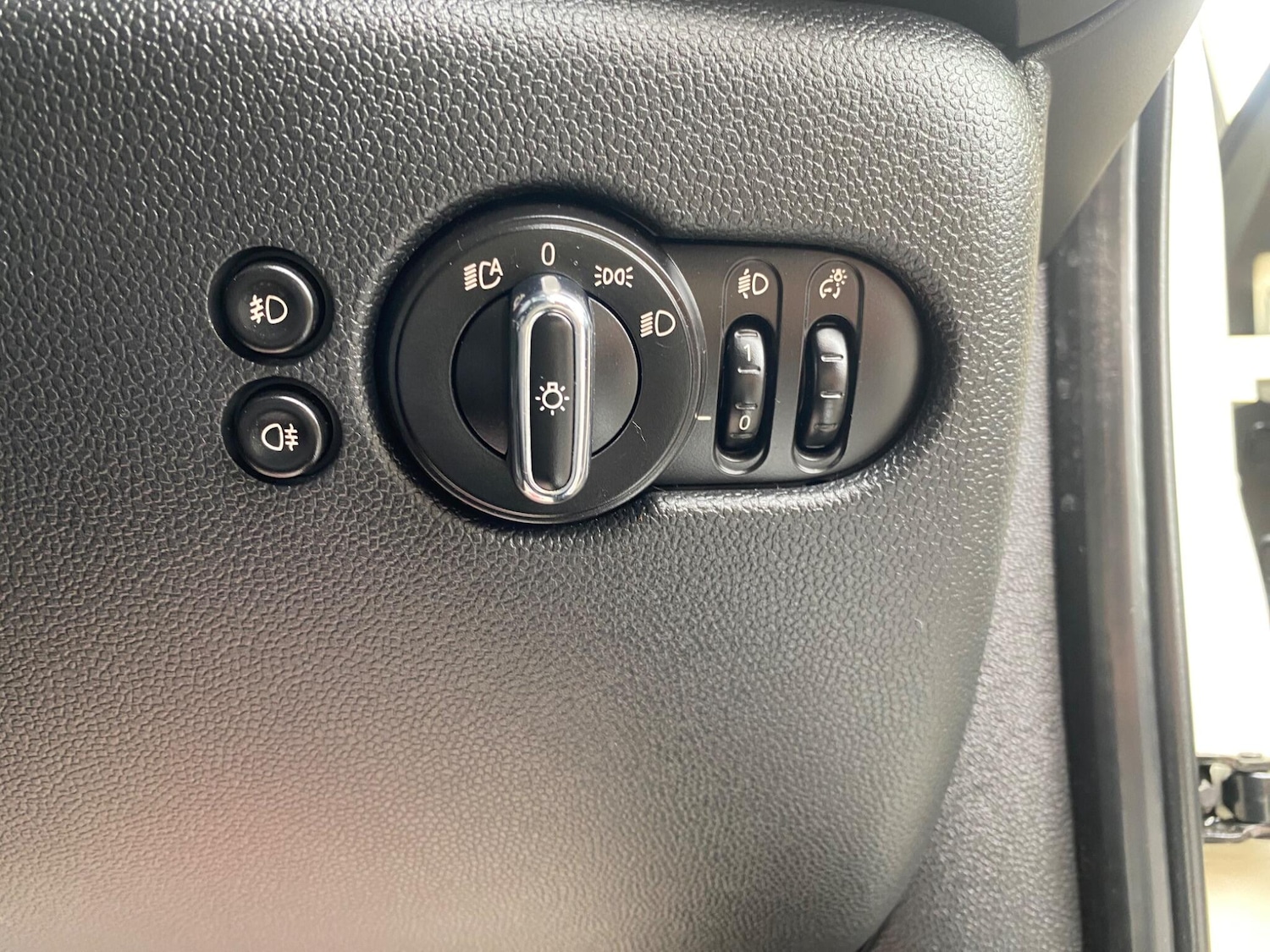 Used MINI Hatch 2015 for sale - 77031004: Photo 18