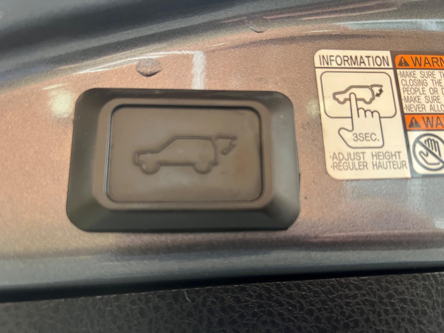 Used Toyota RAV4 2013 for sale - 77239292: Photo 28