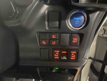 Used Toyota Voxy 2021 for sale - 79496014: Photo