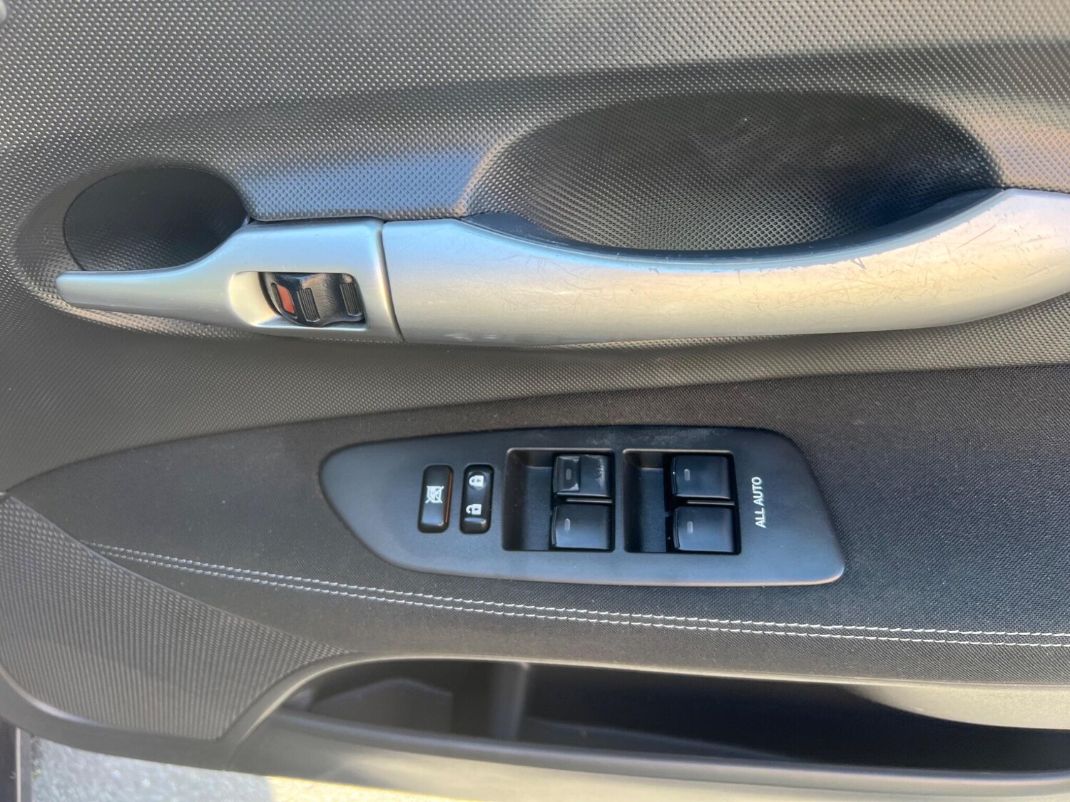 Used Toyota Auris 2012 for sale - 78220704: Photo 23