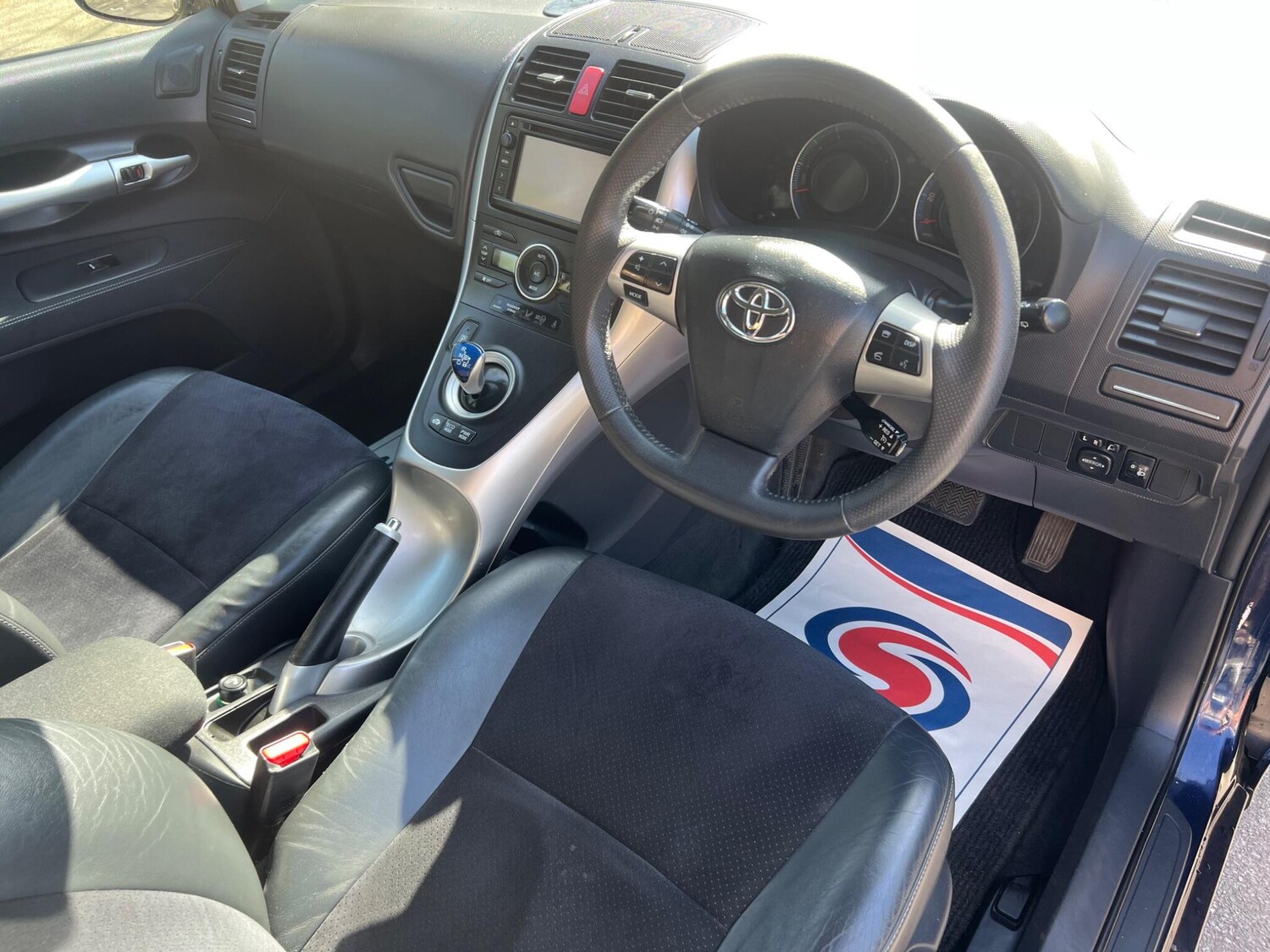 Used Toyota Auris 2012 for sale - 78220704: Photo 9