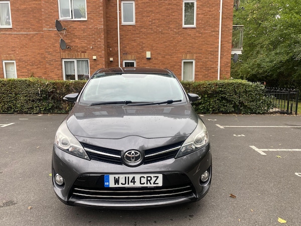 Used Toyota Verso 2014 for sale - 75257668: Photo 2