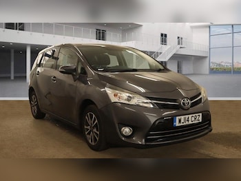 Used Toyota Verso 2014 for sale - 75257668: Photo