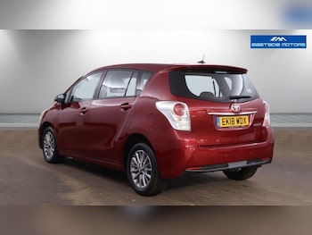 Used Toyota Verso 2018 for sale - 79613176: Photo