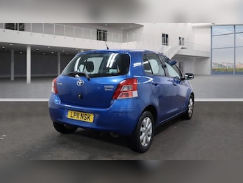 Used Toyota Yaris 2011 for sale - 77285929: Photo