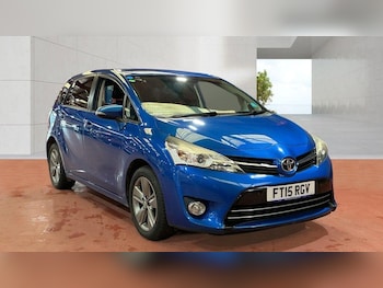 Used Toyota Verso 2015 for sale - 78172245: Photo