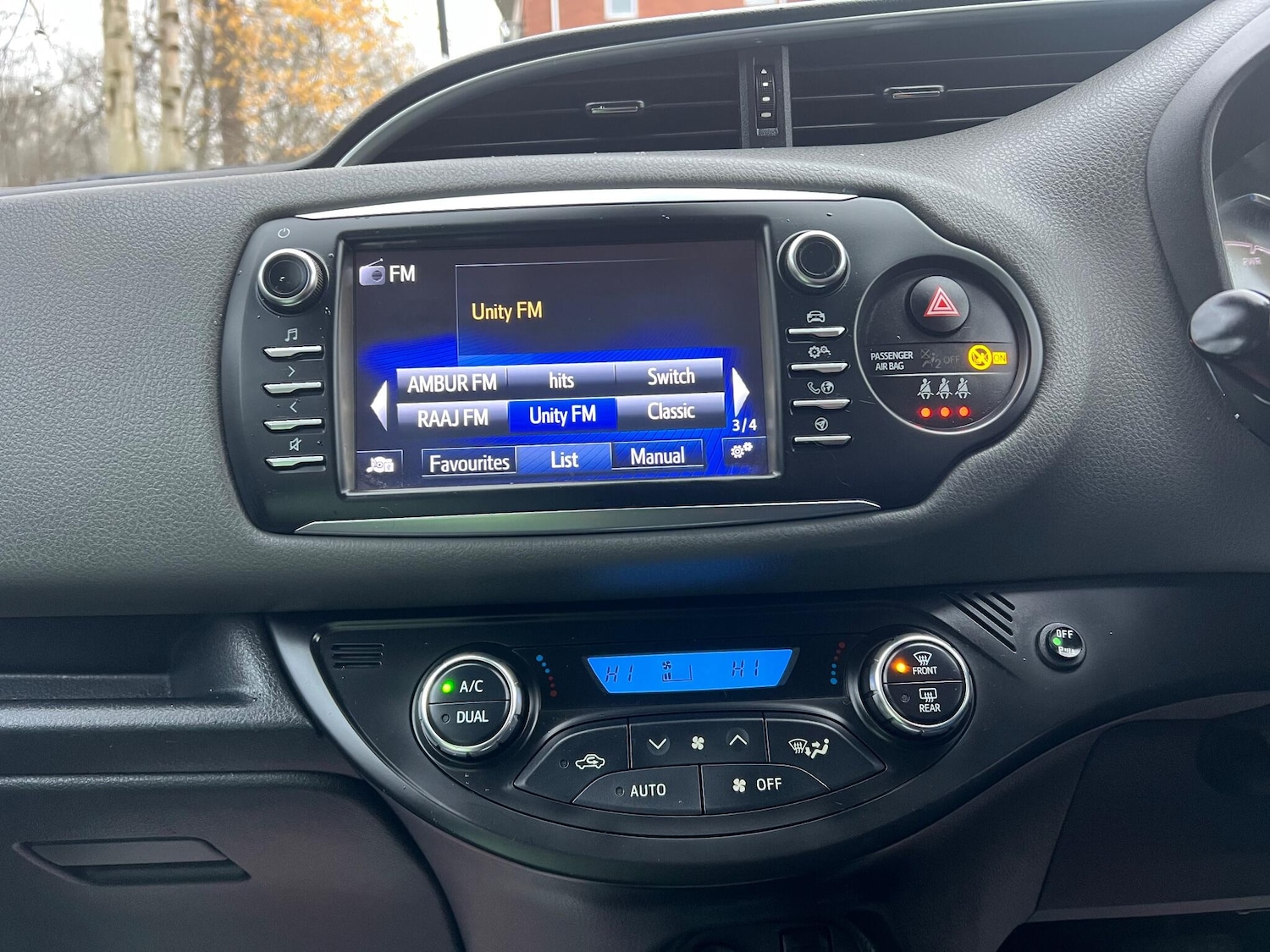 Used Toyota Yaris 2017 for sale - 77239308: Photo 15