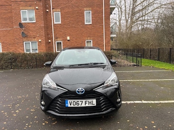 Used Toyota Yaris 2017 for sale - 77239308: Photo