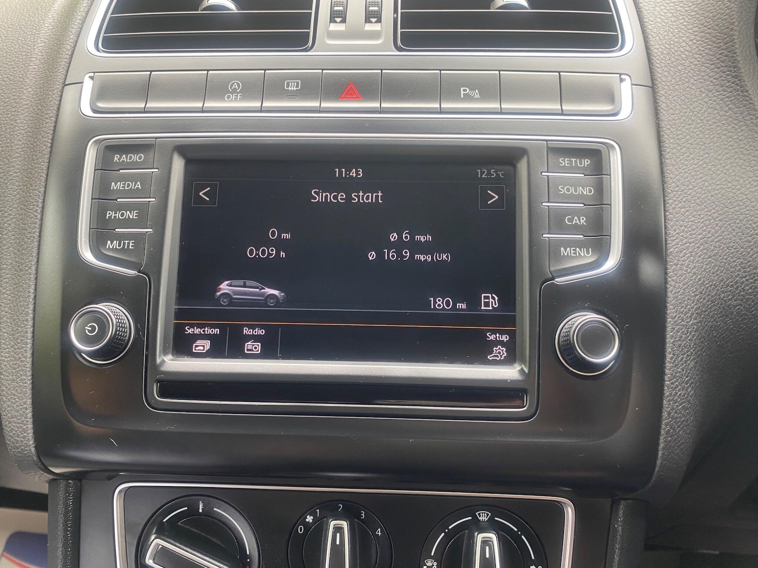 Used Volkswagen Polo 2015 for sale - 76239363: Photo 15