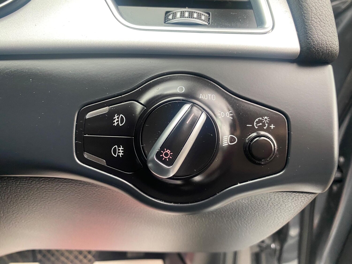 Used Audi A4 Avant 2015 for sale - 75720798: Photo 24