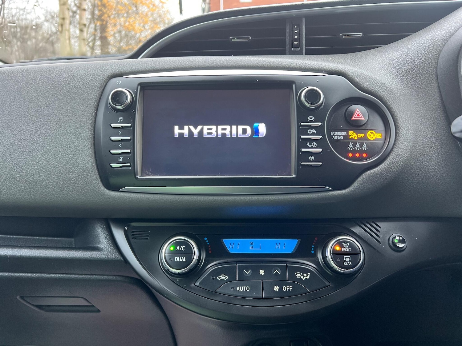 Used Toyota Yaris 2017 for sale - 77145461: Photo 14