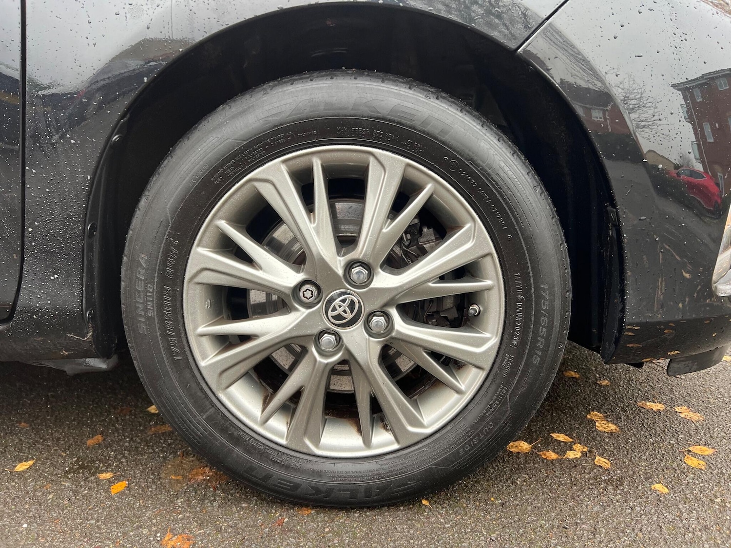 Used Toyota Yaris 2017 for sale - 77145461: Photo 31