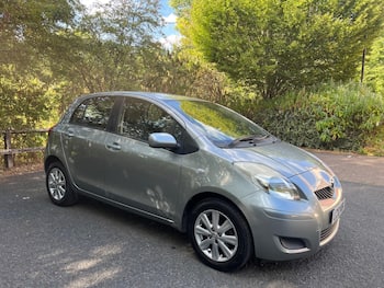 Used Toyota Yaris 2010 for sale - 79808359: Photo