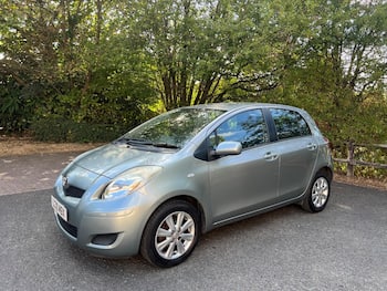 Used Toyota Yaris 2010 for sale - 79808359: Photo
